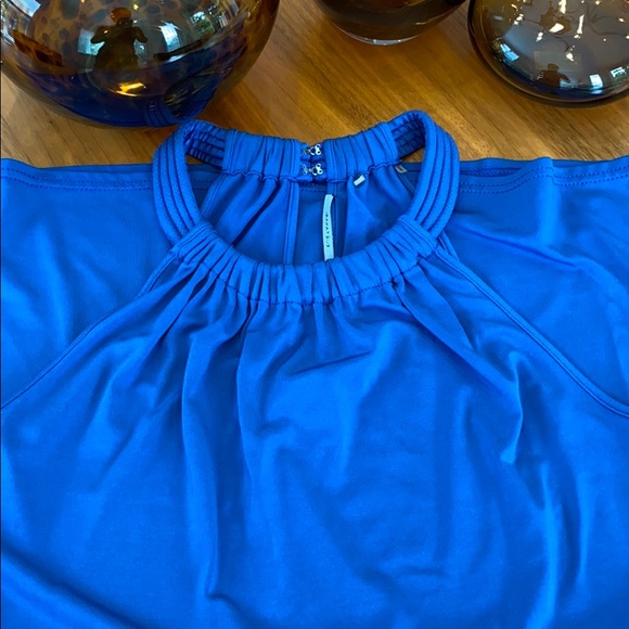 SUMMER TOP Holt Renfrew Elie Tahari blue top - Picture 4 of 7